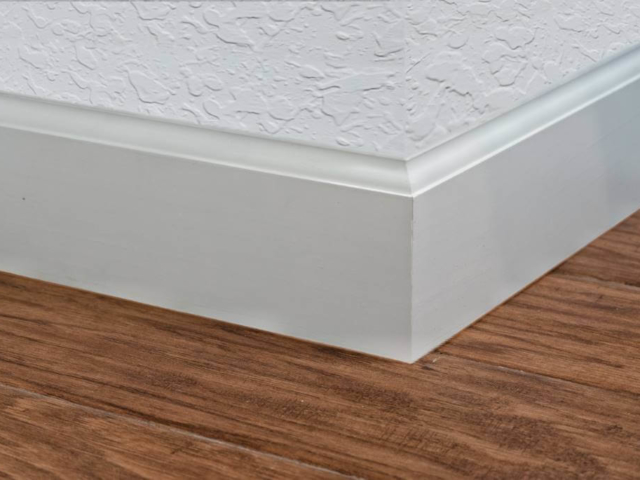 4.25 Baseboard Inside Corner